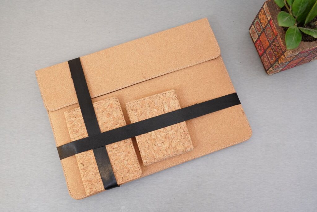 Customised Cork Gift Box -944