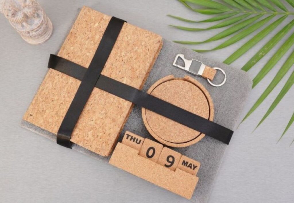 Customised Cork Gift Box -949