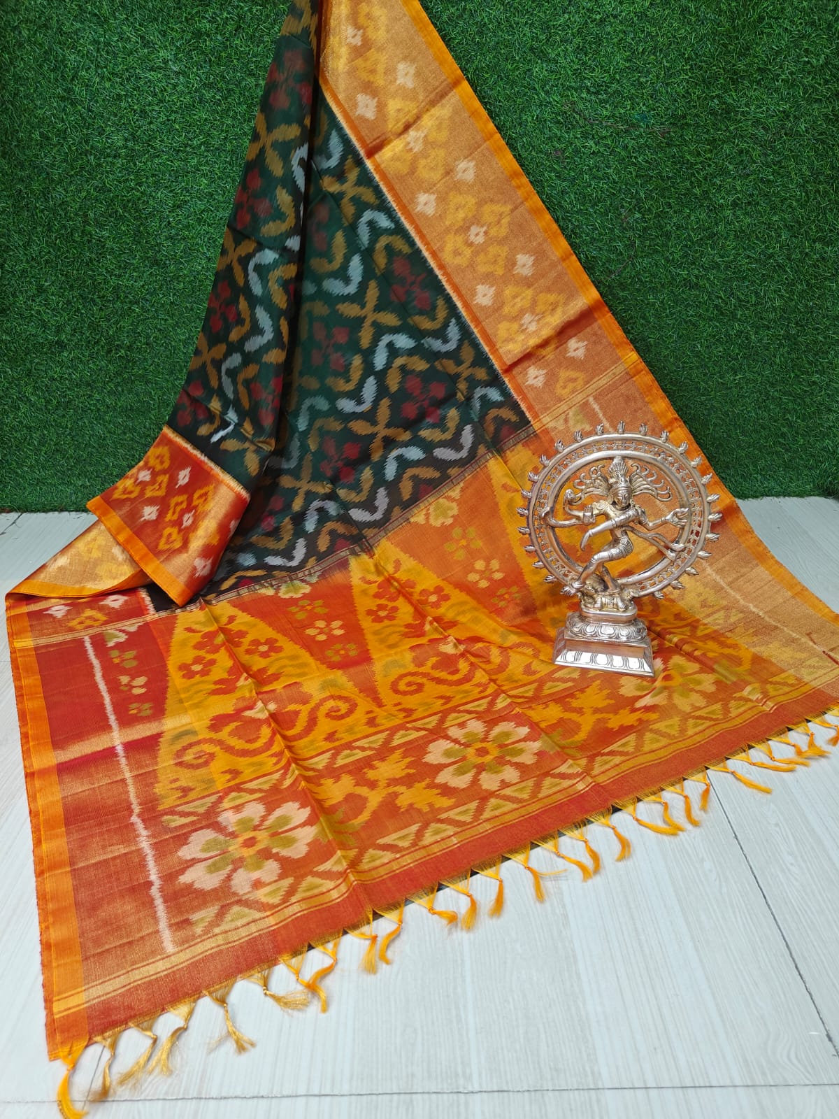 Ikkat Sico Pattu Saree